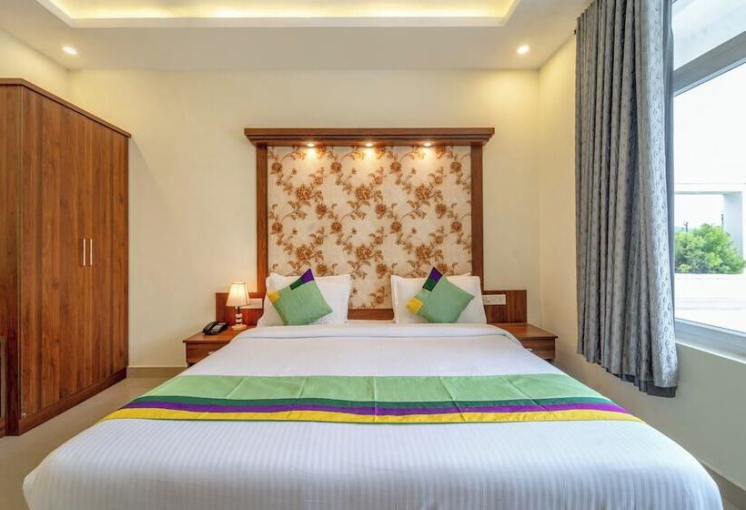 בית מלון כפרי Treebo Windsong Resort Munnar