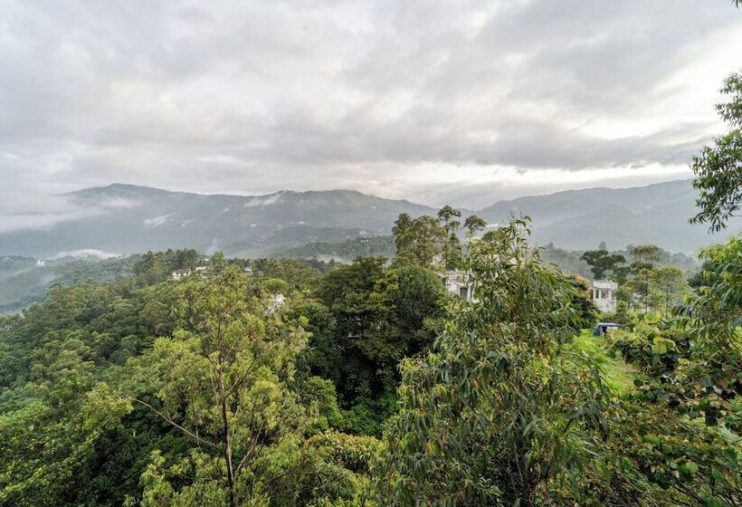 בית מלון כפרי Treebo Windsong Resort Munnar