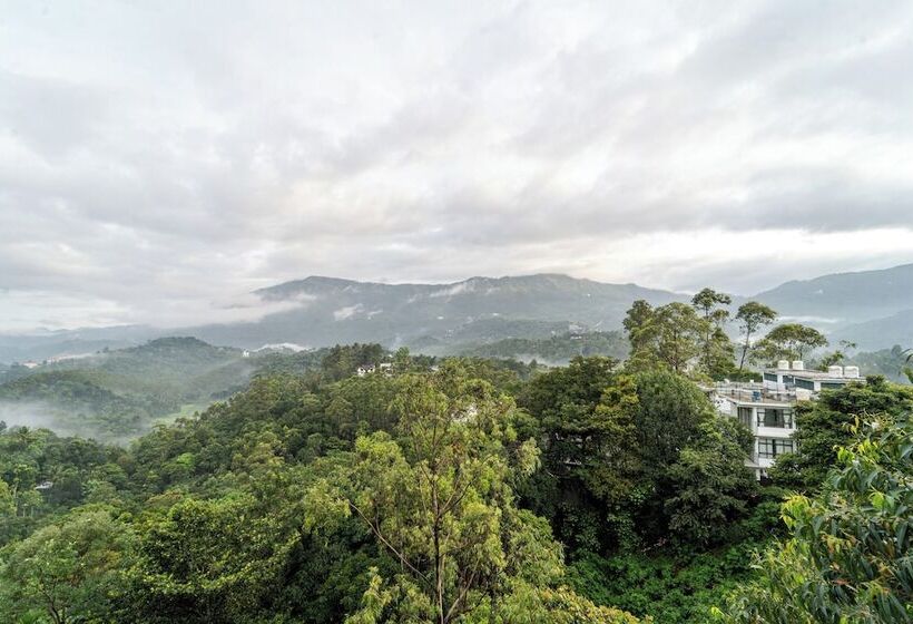 בית מלון כפרי Treebo Windsong Resort Munnar