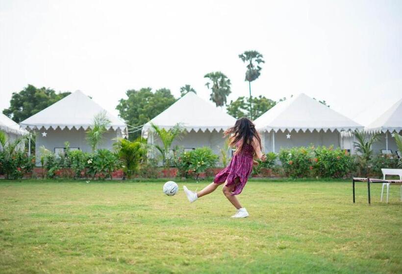 Hotel Unity Holiday Resort   Statue Of Unity