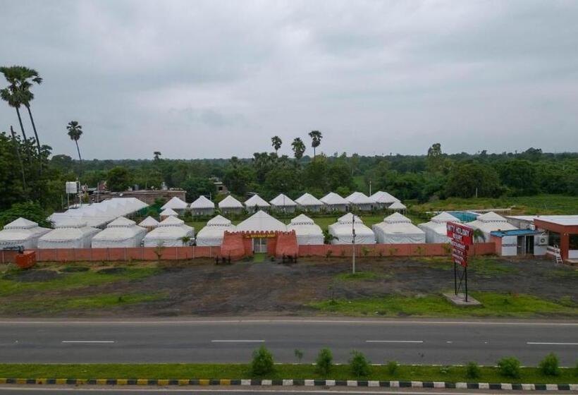 Hotel Unity Holiday Resort   Statue Of Unity