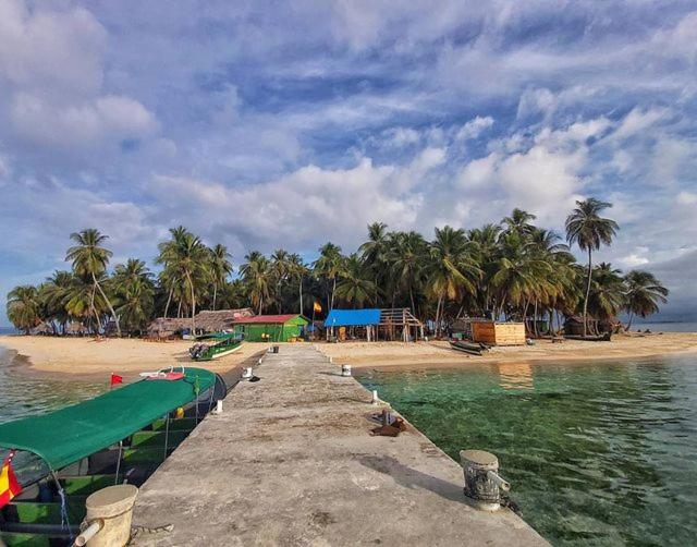 Isla Guarsidub San Blas Cabaña Sobre El Mar