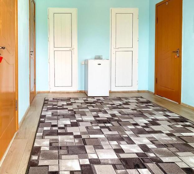 پانسیون арноо