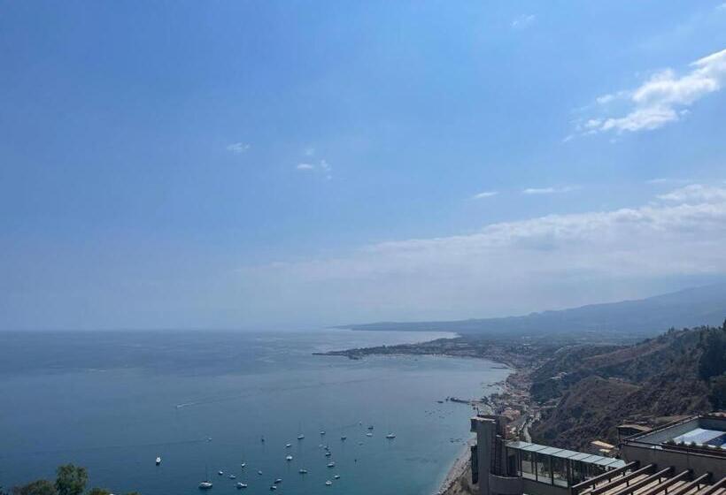 פנסיון B&b Rosso Taormina