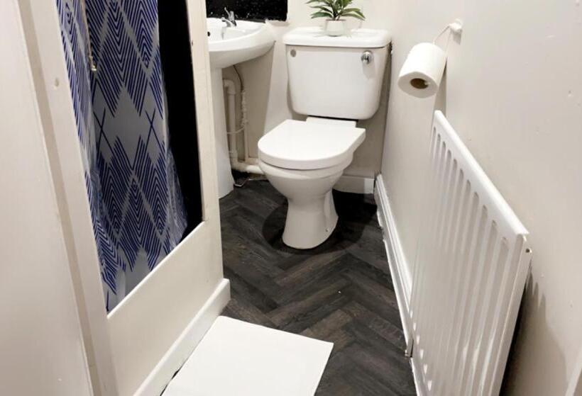 Пансион Budget   Berne Grove