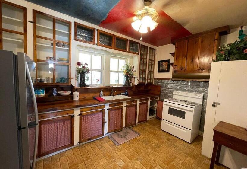 פנסיון Carriage Inn   Cottage