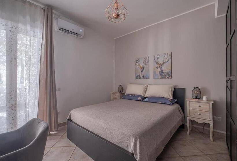 פנסיון Ebony Room Near Airport Cia E Metro