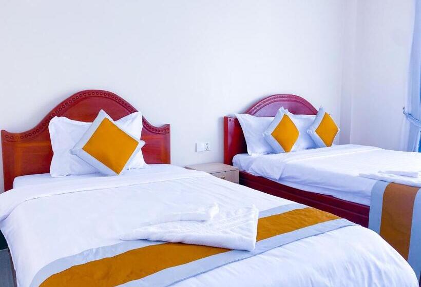 ペンション Happiness Guesthouse