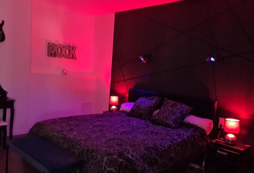 بنسيون La Fermette   Chambre Rock! De 45m2 Avec Lit King Size Proche D Arras