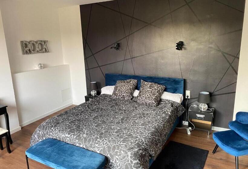 بنسيون La Fermette   Chambre Rock! De 45m2 Avec Lit King Size Proche D Arras
