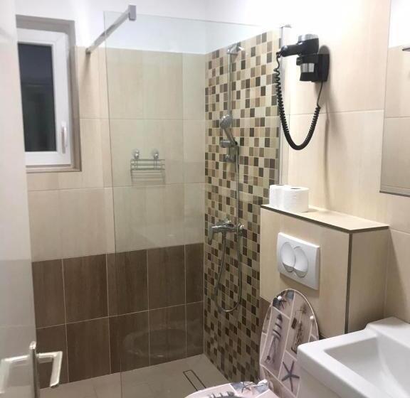 بنسيون Piroschka Vendégház Zamárdi