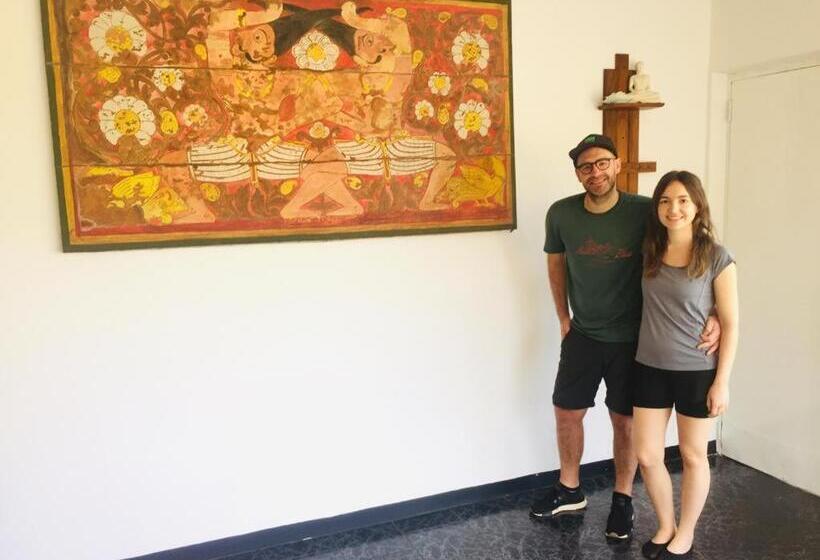 펜션 The Lake Round Guest House