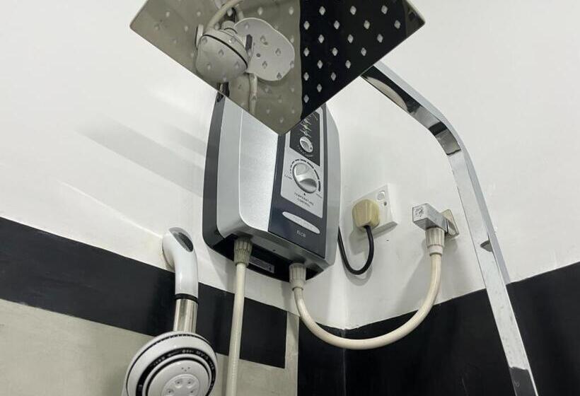 펜션 The Lake Round Guest House