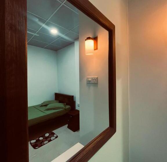 펜션 The Lake Round Guest House