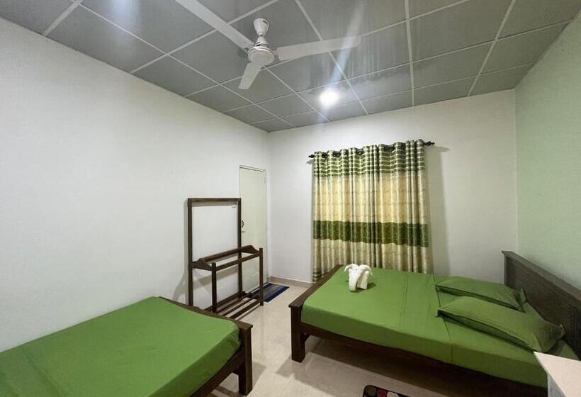 펜션 The Lake Round Guest House