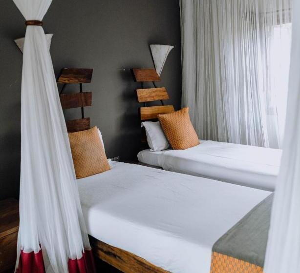 리조트 Weru Weru River Lodge