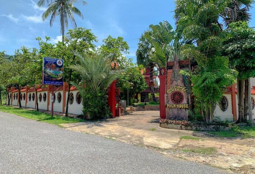 리조트 Yoga Palm House Kep