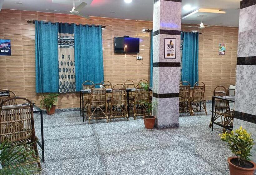 Signature Nest Hotel And Restaurant