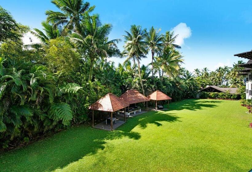 Ultiqa Fiji Palms Beach Resort