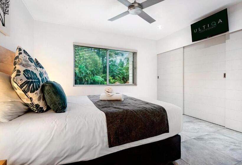 Ultiqa Fiji Palms Beach Resort