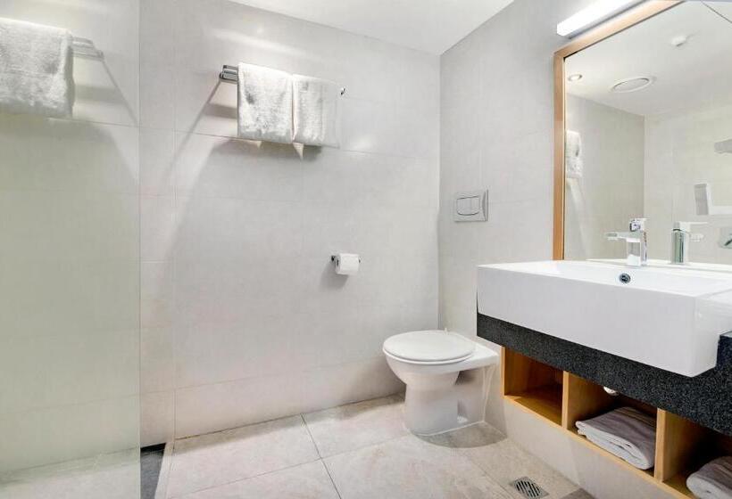 Ultiqa Fiji Palms Beach Resort