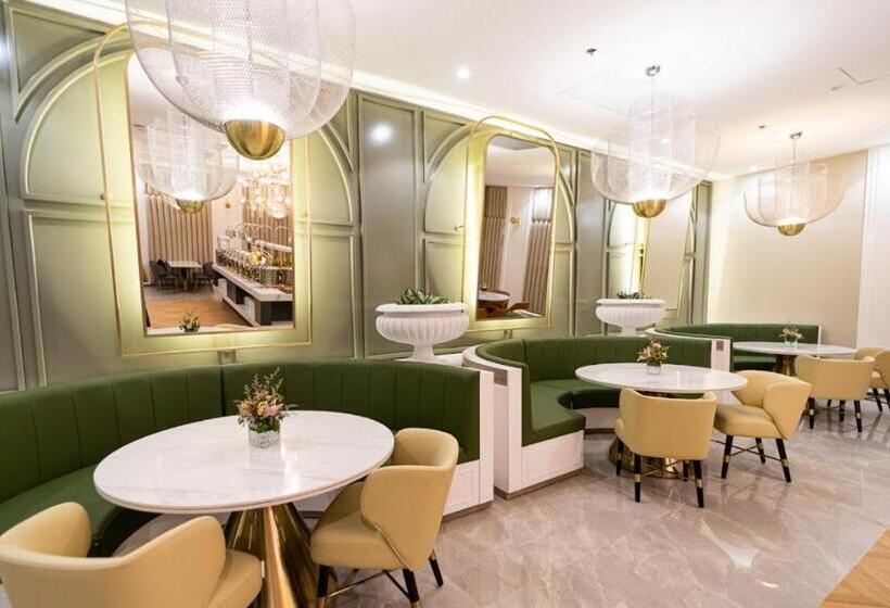 Uma Hotel And Residences