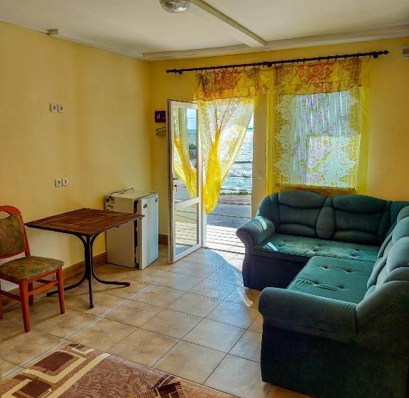 هاستل затока 501