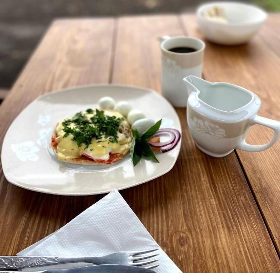 فندق صغير Green House Gribovka