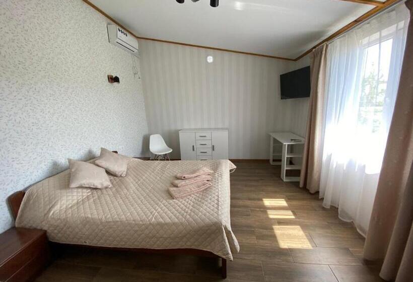 הוסטל Green House Gribovka