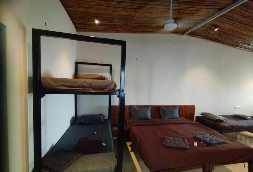 צימר Beach Doorz Place Tbv