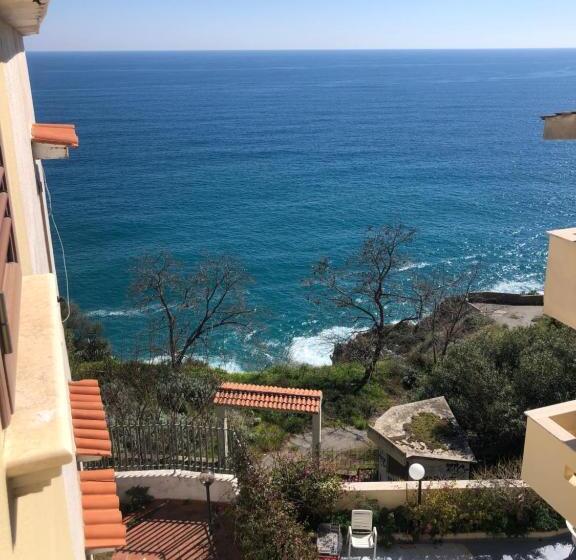 مبيت وإفطار Sunsea House Copanello