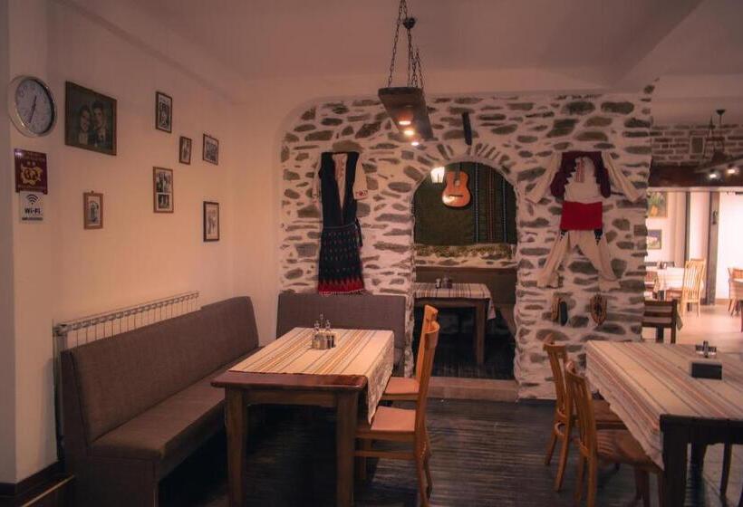 Отель алексова къща