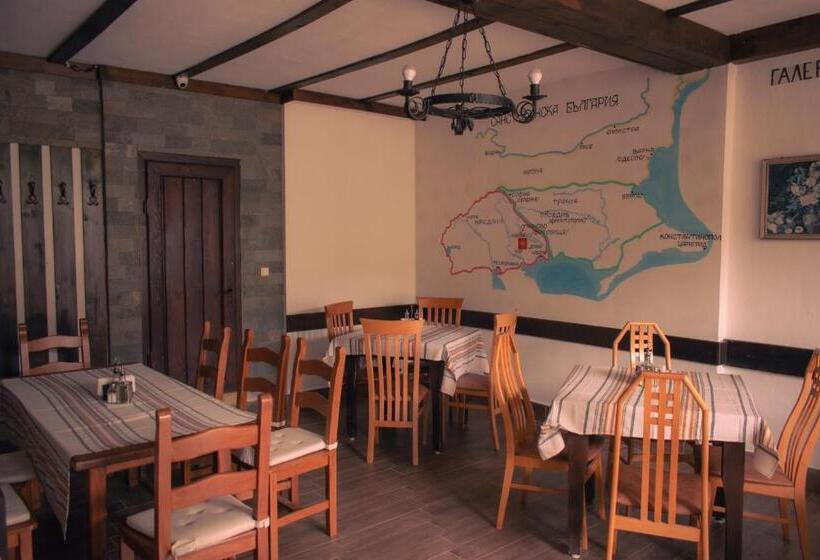 Отель алексова къща