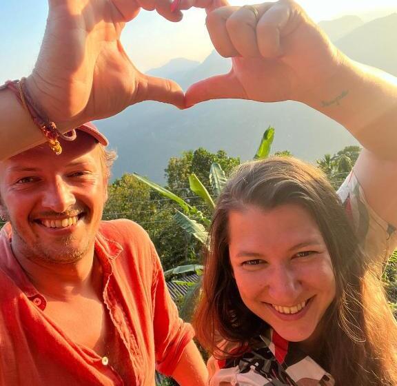 فندق Awesome Place