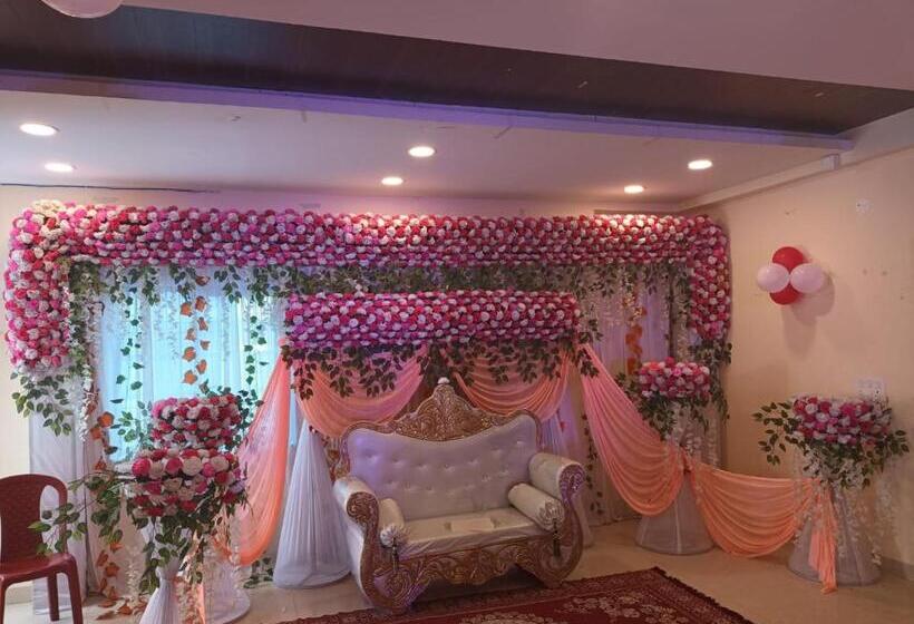 בית מלון כפרי Diamond Vihar, Rajgir