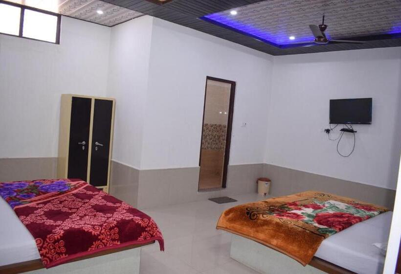 فندق Krishna & Restaurant