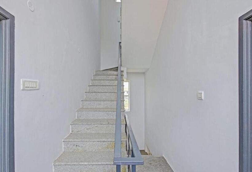 فندق Oyo 93368 Sea Moon Stays Kovalam