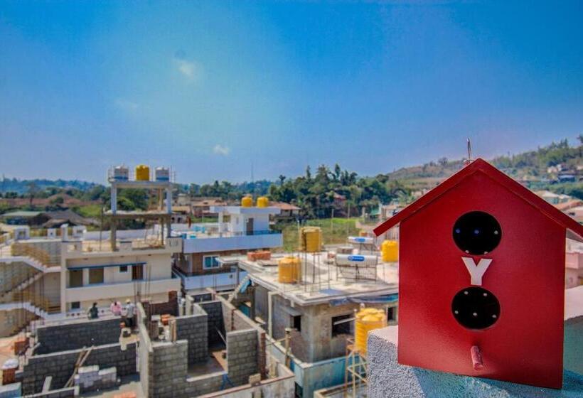 בית מלון כפרי Oyo Safura Residency