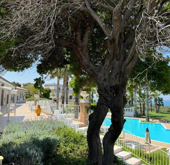 Отель Villa Livia