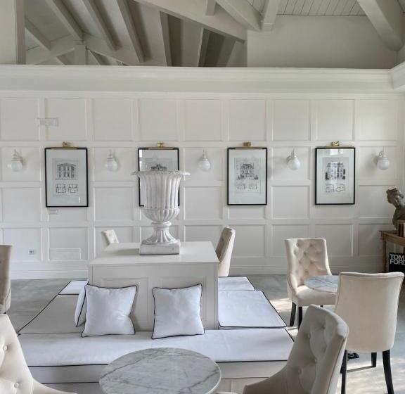 Отель Villa Livia