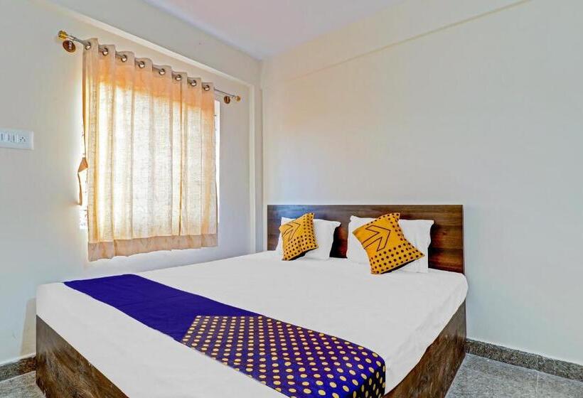 Spot On 78782 Hotel Om Classic