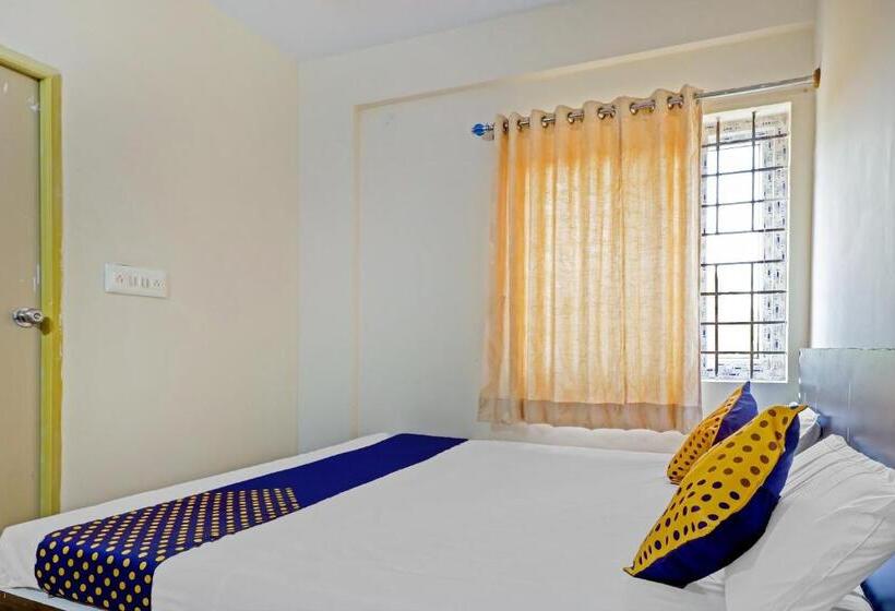 Spot On 78782 Hotel Om Classic