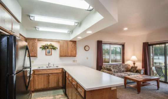 Pend Oreille Shores Resort