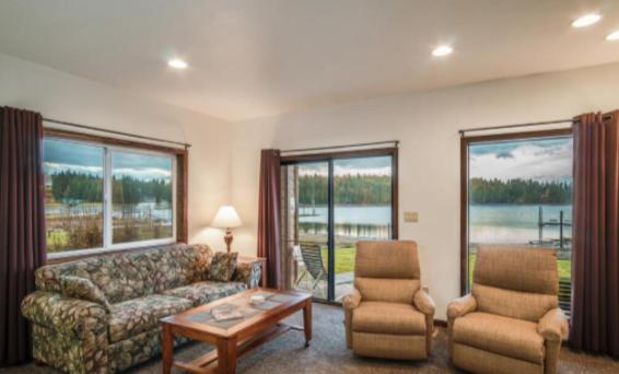 Pend Oreille Shores Resort
