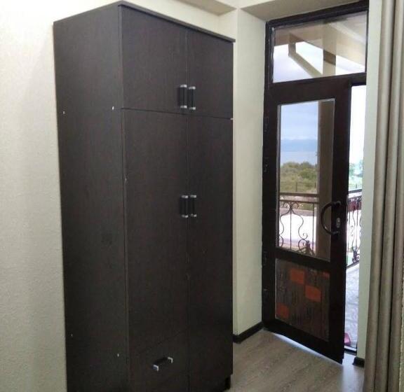 پانسیون Aknur Deluxe