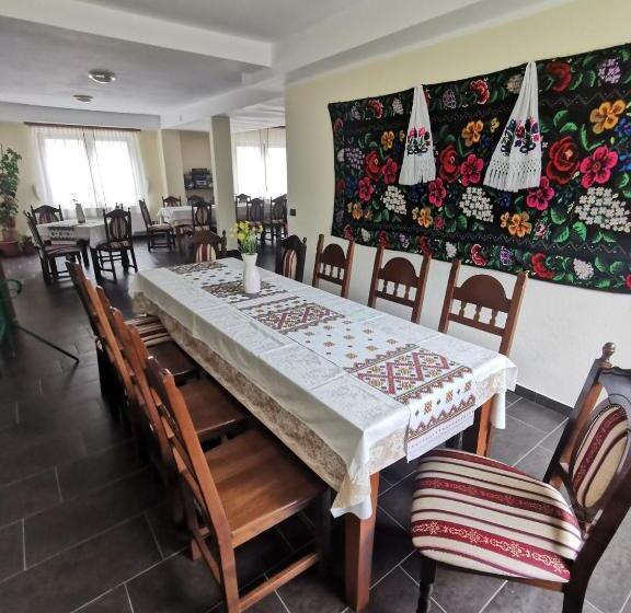 膳宿费 Cabana Cascada Cailor