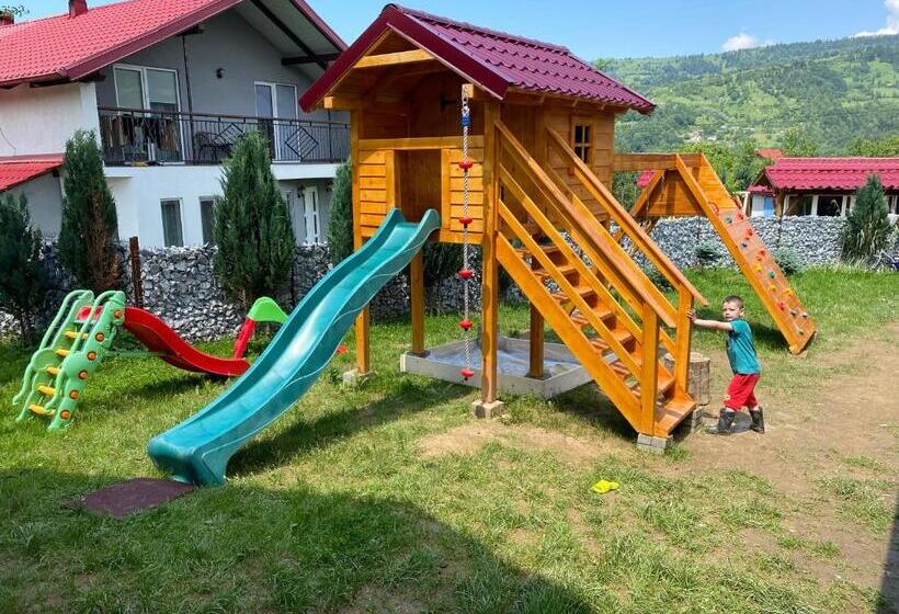 بنسيون Casa Fabian