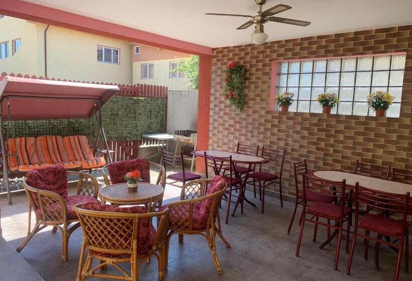 Pensió Casa Laurentiu