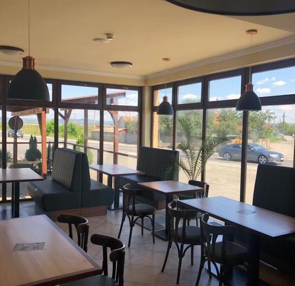 بنسيون Han Km 17