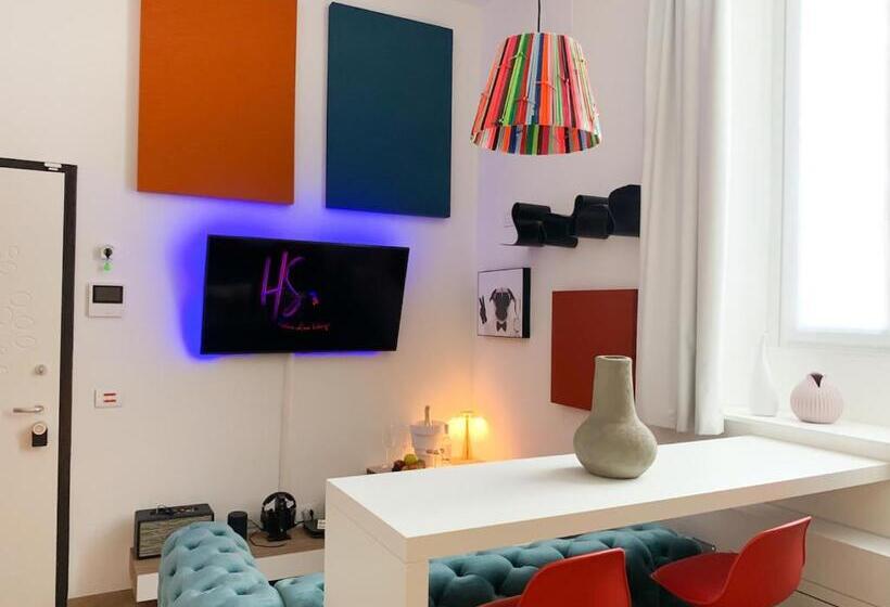 بنسيون Homesuite Sul Lago   Self Checkin